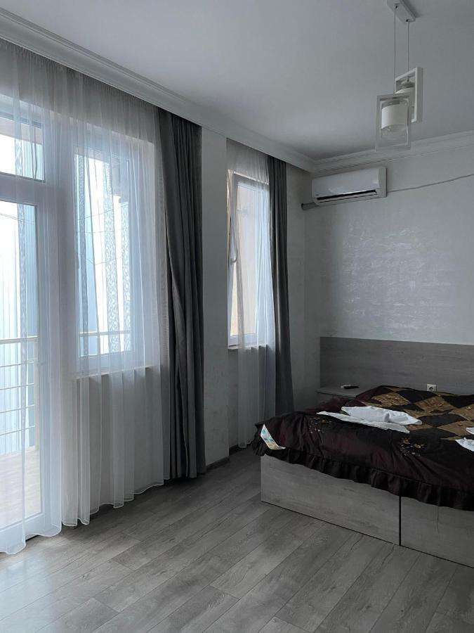 Nana'S Hotel Tchaikovsky Street 34 바투미 외부 사진